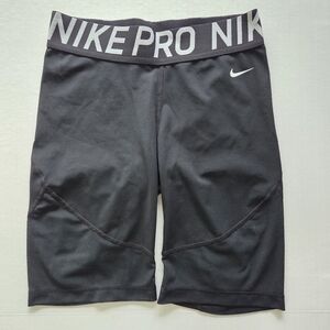 Nike Pro Dri-Fit Compression 8" Training Shorts Women's Med Black EUC AR6709-010